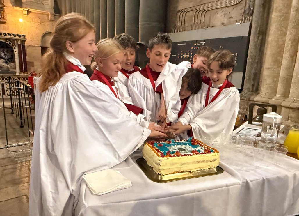 Cake cutting - photo by Peter
